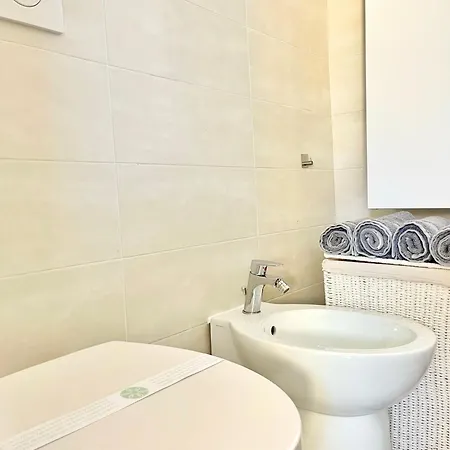 Apartment Modern 10 Min Vatican Parking&pool *