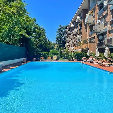 Apartment Modern 10 Min Vatican Parking&pool *