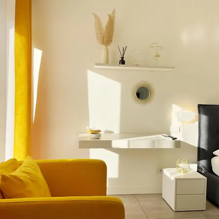 Apartment Modern 10 Min Vatican Parking&pool