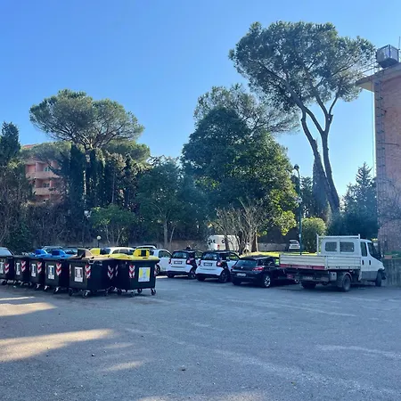 Modern 10 Min Vatican Parking&pool Apartment Rome
