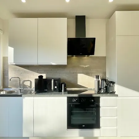 Apartment Modern 10 Min Vatican Parking&pool *
